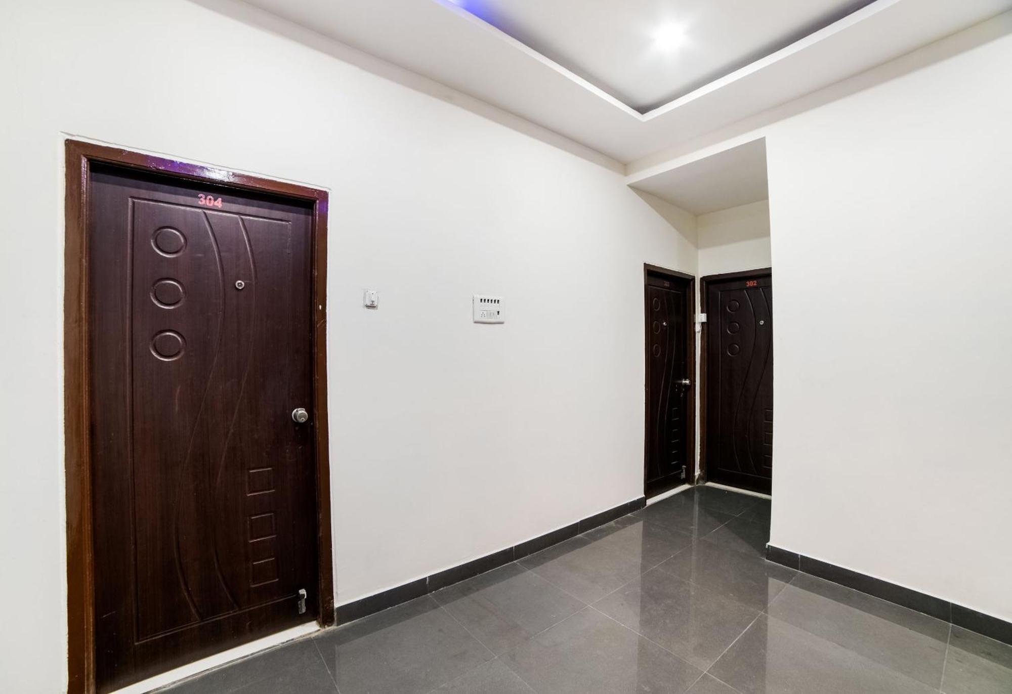 Super Hotel O Lucky Hotels Gachibowli Hyderabad Exterior foto